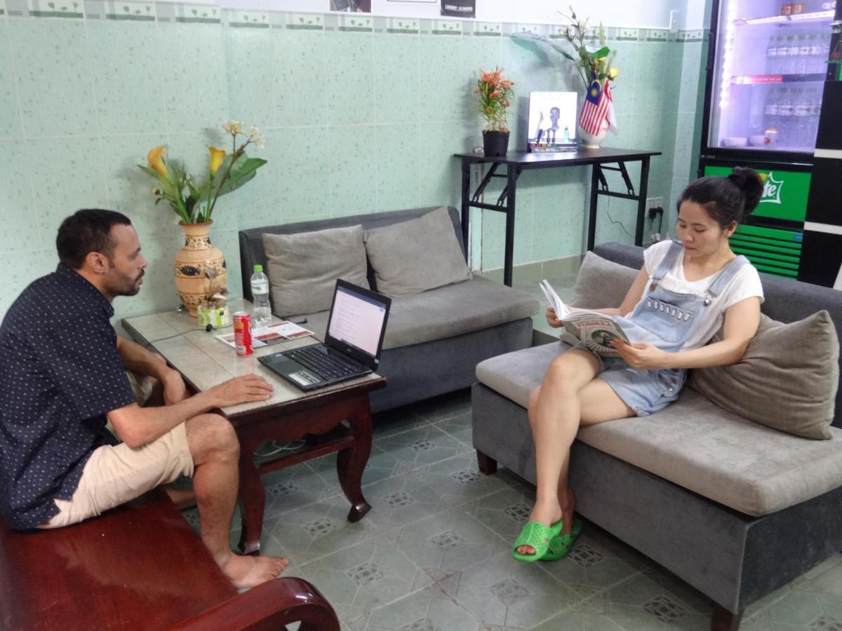 Language Exchange Hostel 2 胡志明市 外观 照片